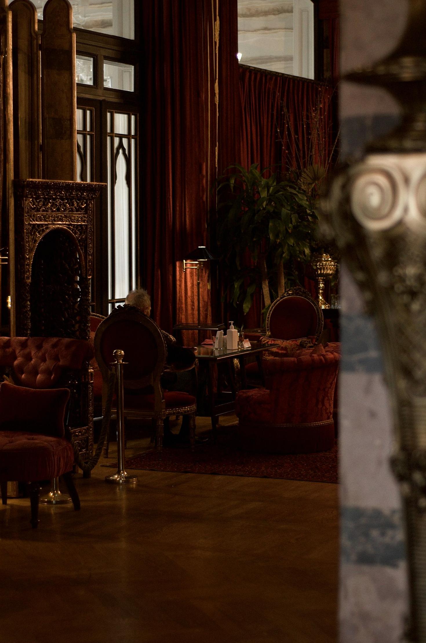 Elegant historic lounge furniture