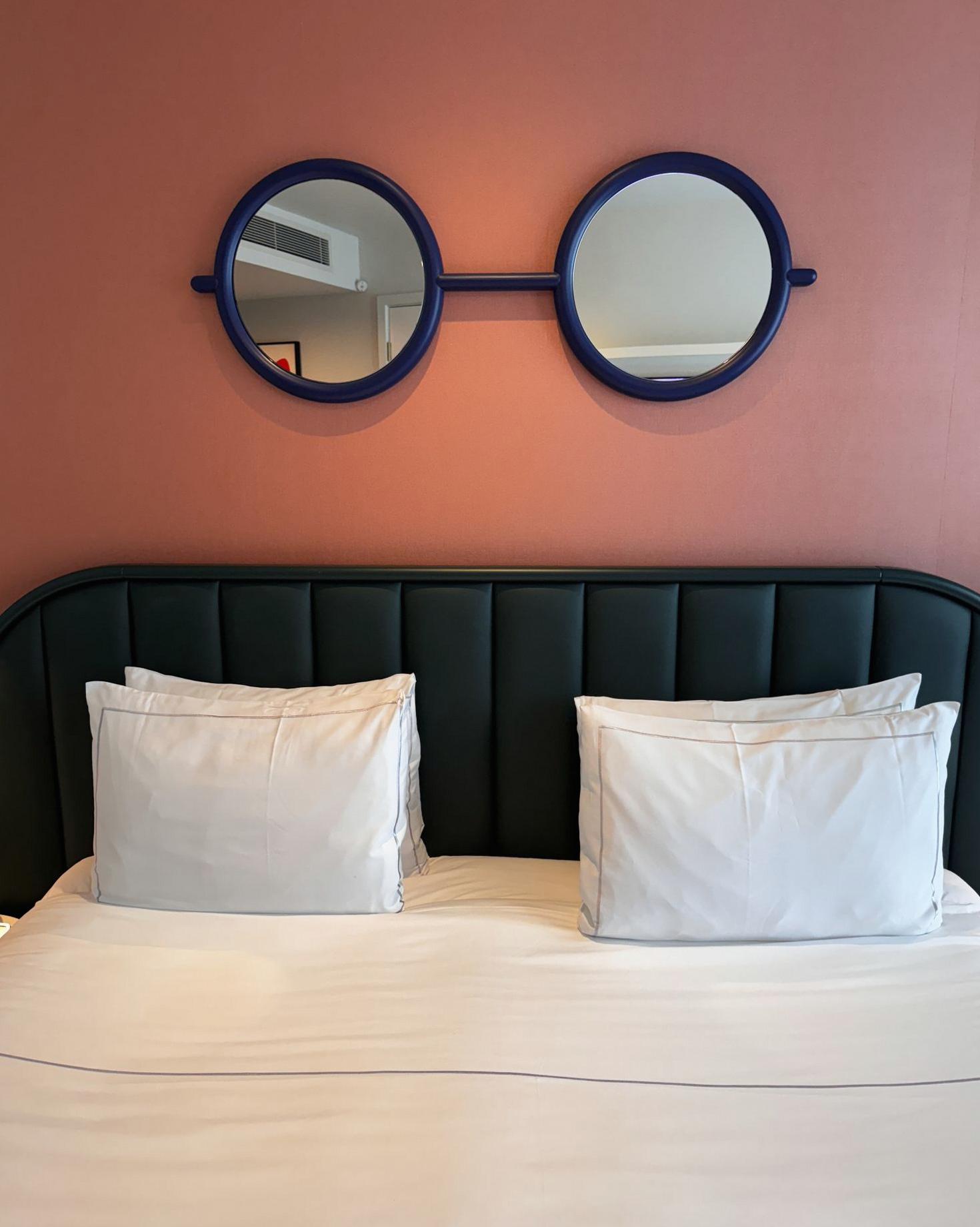 Willow Executive Suite at Dealwillow Hotel