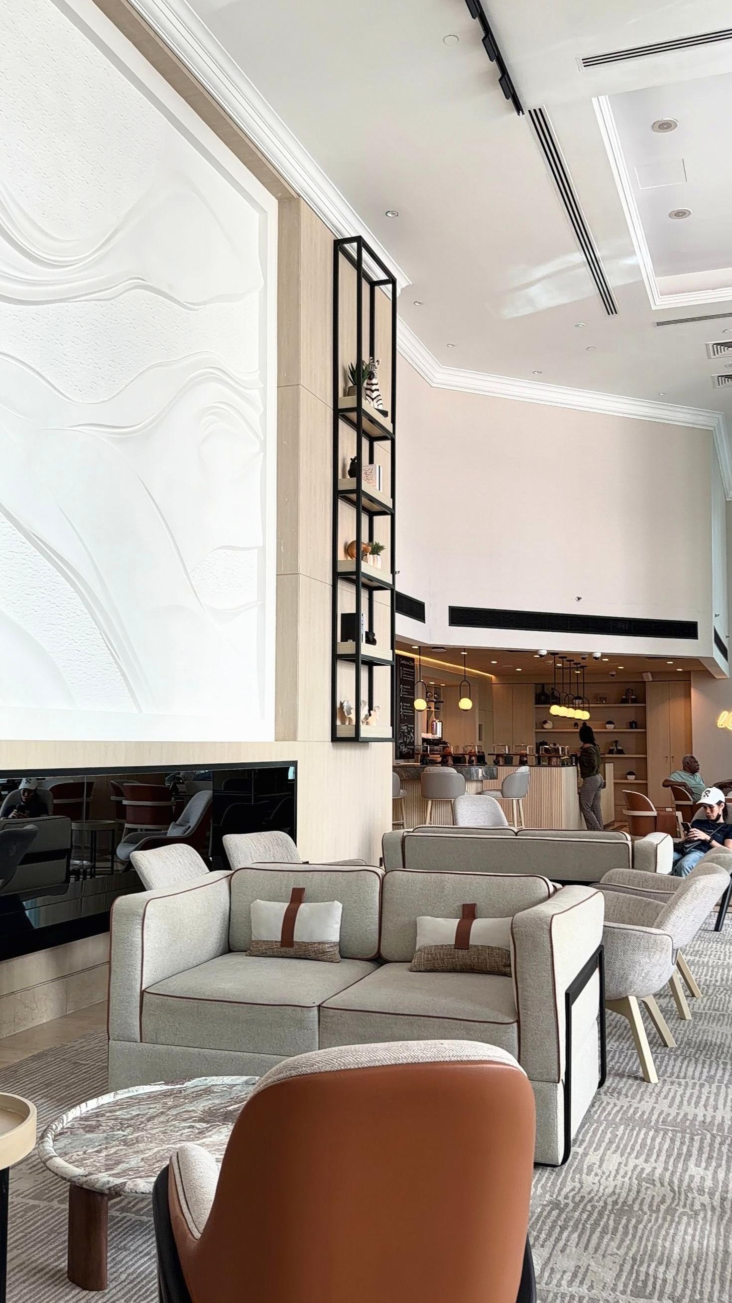 Dealwillow Hotel Lobby