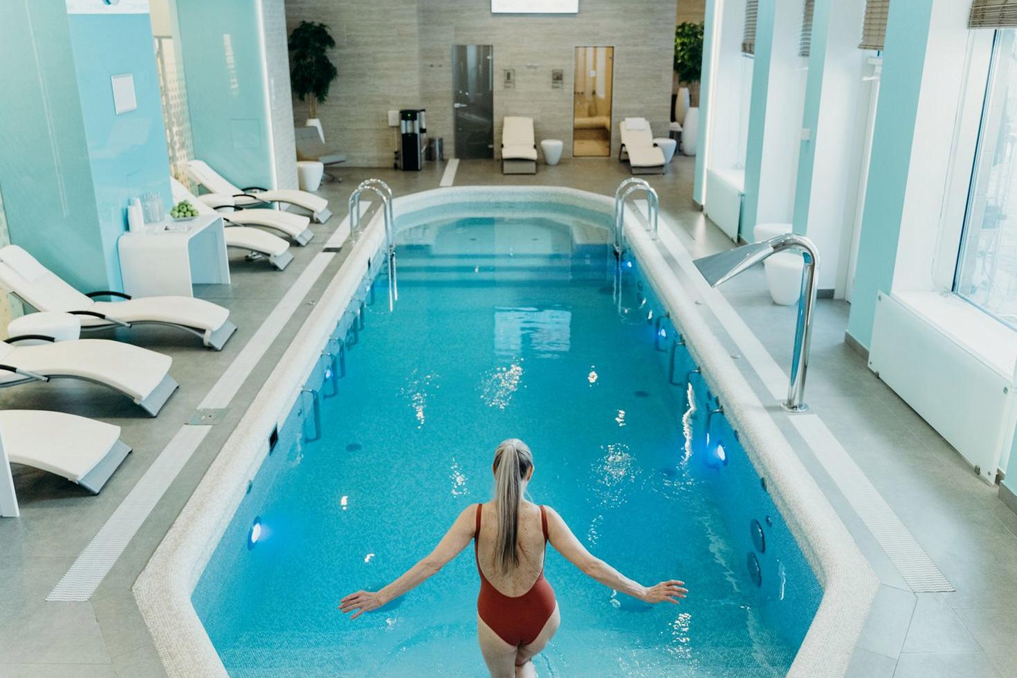 Elegant Spa Pool